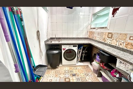 Área de Serviço de casa para alugar com 3 quartos, 170m² em Jardim Santa Mena, Guarulhos