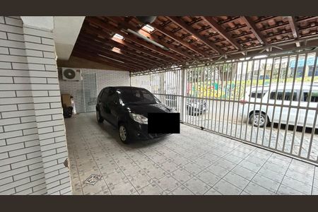 Garagem de casa para alugar com 3 quartos, 170m² em Jardim Santa Mena, Guarulhos