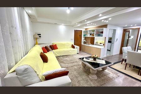 Sala de casa para alugar com 3 quartos, 170m² em Jardim Santa Mena, Guarulhos