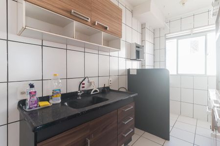 Cozinha de apartamento para alugar com 2 quartos, 56m² em Conjunto Bom Pastor, Mogi das Cruzes