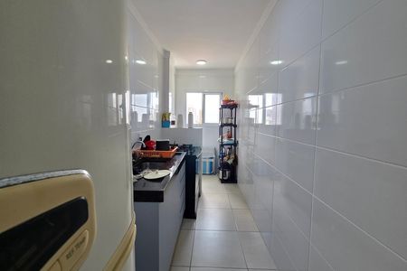 Cozinha de apartamento para alugar com 2 quartos, 100m² em Guilhermina, Praia Grande