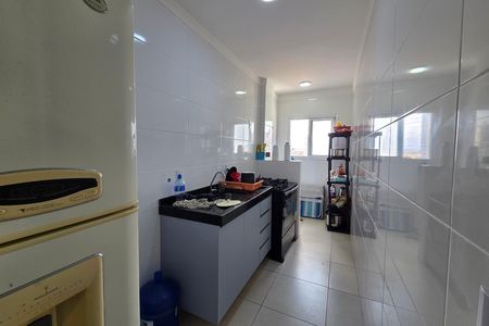 Cozinha de apartamento para alugar com 2 quartos, 100m² em Guilhermina, Praia Grande