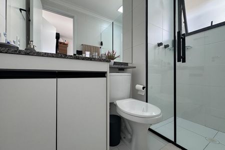 Banheiro - Suíte 1 de apartamento para alugar com 2 quartos, 61m² em Baeta Neves, São Bernardo do Campo