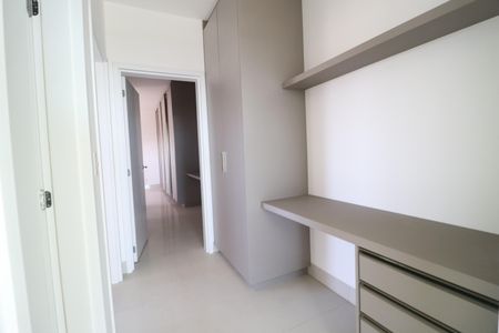 Apartamento para alugar com 145m², 3 quartos e 2 vagasCorredor - Armário