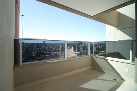 Apartamento para alugar com 145m², 3 quartos e 2 vagasQuarto 2 - Suíte - Sacada