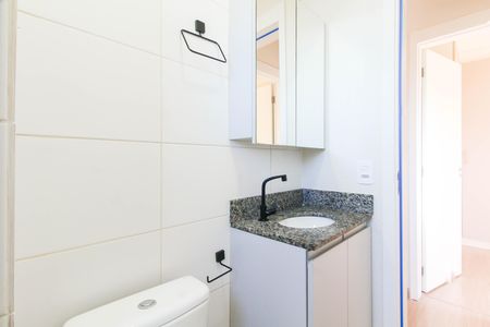 Banheiro de apartamento para alugar com 2 quartos, 45m² em Passo das Pedras, Gravataí