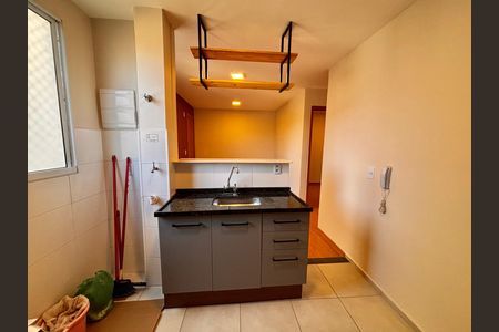 Cozinha de apartamento à venda com 2 quartos, 40m² em Chácara Estela, Barueri