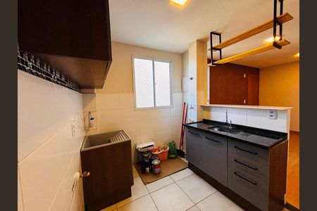Cozinha de apartamento à venda com 2 quartos, 40m² em Chácara Estela, Barueri