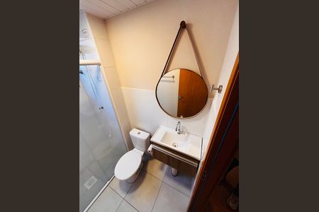 Apartamento à venda com 40m², 2 quartos e 1 vaga Apartamento à venda com 40m², 2 quartos e 1 vagaBanheiro