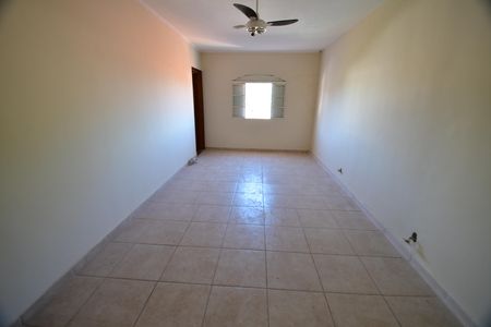 Casa à venda com 360m², 3 quartos e 3 vagasSuíte