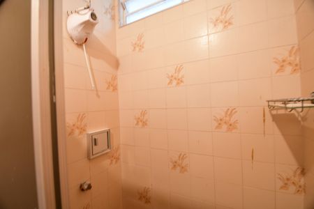 Casa à venda com 360m², 3 quartos e 3 vagasBanheiro social