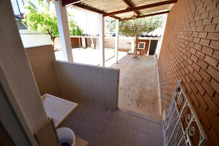 Casa à venda com 360m², 3 quartos e 3 vagasÁrea de Serviço