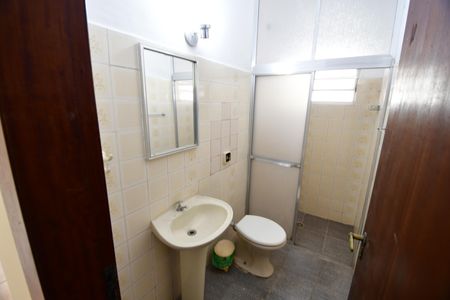 Casa à venda com 360m², 3 quartos e 3 vagasBanheiro social 2