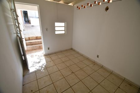 Casa à venda com 360m², 3 quartos e 3 vagasQuarto de Serviço