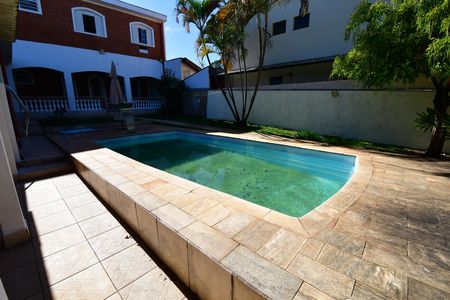 Casa à venda com 360m², 3 quartos e 3 vagasPiscina