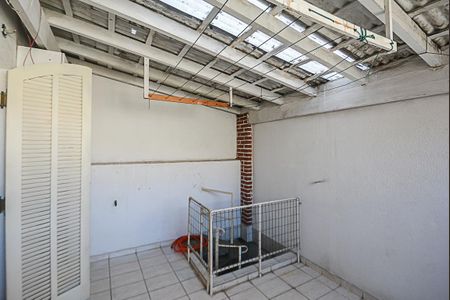 Sacada do Quarto 2 de casa à venda com 2 quartos, 80m² em Vila Vivaldi, São Bernardo do Campo
