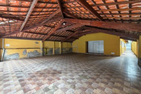 Garagem de casa de condomínio para alugar com 1 quarto, 30m² em Vila Tupi, Praia Grande