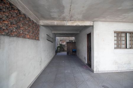Garagem de casa à venda com 3 quartos, 143m² em Vila Fidalgo, São Paulo