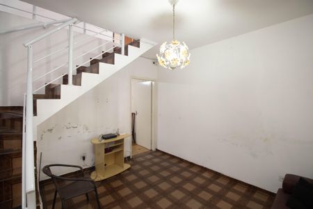 Casa à venda com 3 quartos, 143m² em Vila Fidalgo, São Paulo