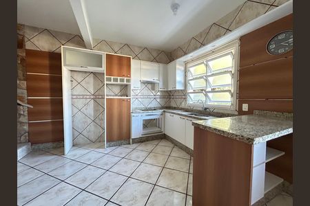 Cozinha  de casa para alugar com 3 quartos, 84m² em Saco dos Limões, Florianópolis
