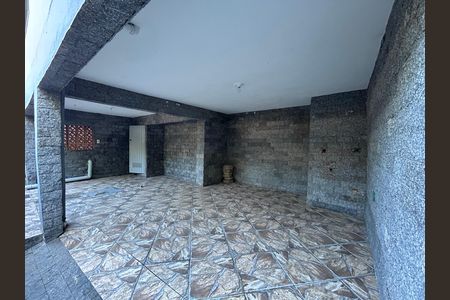 Garagem de casa para alugar com 3 quartos, 84m² em Saco dos Limões, Florianópolis