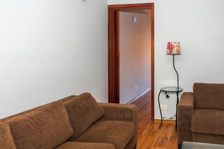 Sala de TV de casa para alugar com 3 quartos, 240m² em Vila do Castelo, São Paulo