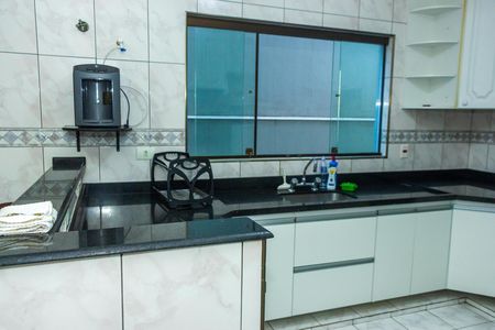Cozinha de casa para alugar com 4 quartos, 240m² em Vila do Castelo, São Paulo