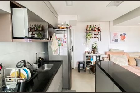 Cozinha  de apartamento à venda com 2 quartos, 40m² em Cidade Patriarca, São Paulo