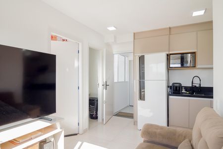 Apartamento para alugar com 33m², 2 quartos e sem vaga Apartamento para alugar com 33m², 2 quartos e sem vagaSala