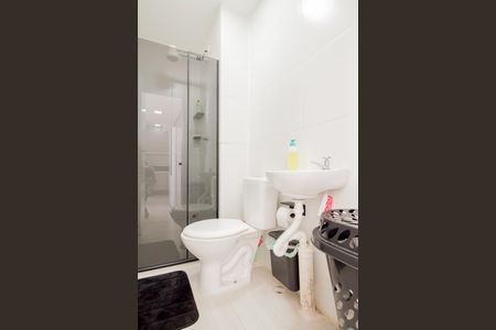 Apartamento para alugar com 33m², 2 quartos e sem vaga Apartamento para alugar com 33m², 2 quartos e sem vagaBanheiro