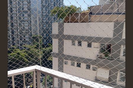 Apartamento para alugar com 90m², 2 quartos e 1 vagaSacada quarto 2