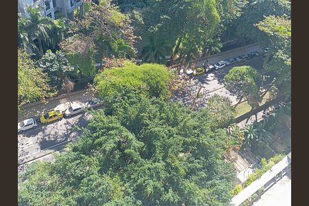 Apartamento para alugar com 90m², 2 quartos e 1 vagaVista da varanda 