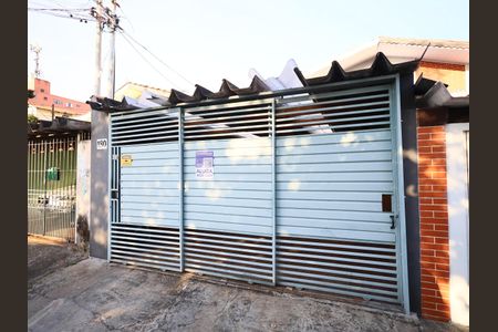 Fachada de casa para alugar com 3 quartos, 140m² em Jaguaribe, Osasco