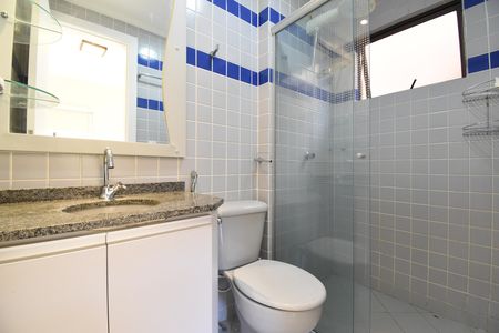 Banheiro da Suíte de apartamento à venda com 3 quartos, 72m² em Abranches, Curitiba