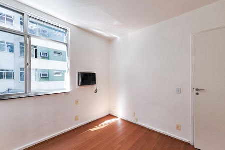 Quarto 1 de apartamento à venda com 2 quartos, 65m² em São Cristóvão, Rio de Janeiro