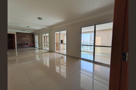 Apartamento para alugar com 108m², 4 quartos e 2 vagas Apartamento para alugar com 108m², 4 quartos e 2 vagasSala