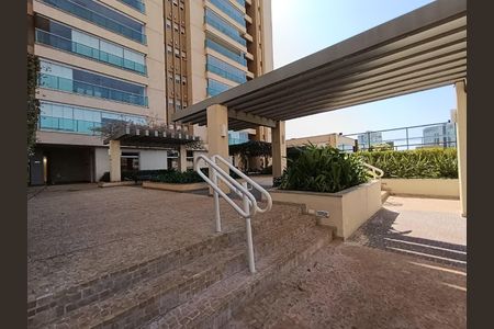 Apartamento para alugar com 108m², 4 quartos e 2 vagas Apartamento para alugar com 108m², 4 quartos e 2 vagasÁrea Externa