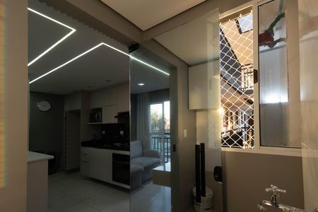Área de Serviço de apartamento para alugar com 2 quartos, 45m² em Vila Nova Carolina, São Paulo