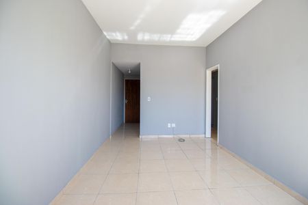 Sala de apartamento para alugar com 2 quartos, 66m² em Vista Alegre, Rio de Janeiro