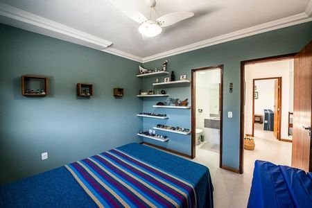 Quarto de casa à venda com 4 quartos, 230m² em Camboinhas, Niterói