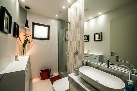 Casa para alugar com 230m², 4 quartos e 3 vagas Casa para alugar com 230m², 4 quartos e 3 vagasBanheiro