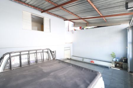 Garagem de casa à venda com 3 quartos, 140m² em Campanário, Diadema