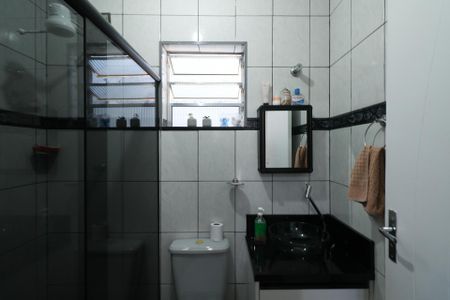 Banheiro 2 de casa à venda com 3 quartos, 140m² em Campanário, Diadema