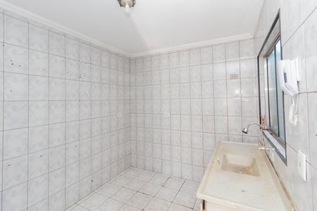 Cozinha de casa de condomínio para alugar com 2 quartos, 60m² em Vila Nova Curuca, São Paulo