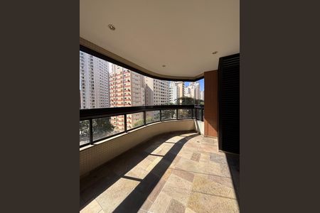 Varanda de apartamento para alugar com 3 quartos, 180m² em Indianópolis, São Paulo