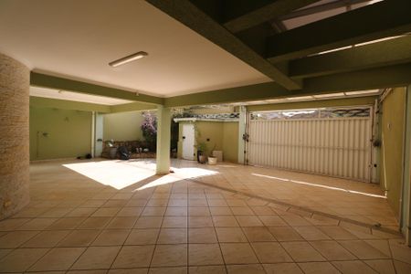 Garagem de casa à venda com 4 quartos, 347m² em Jardim Sao Caetano, São Caetano do Sul