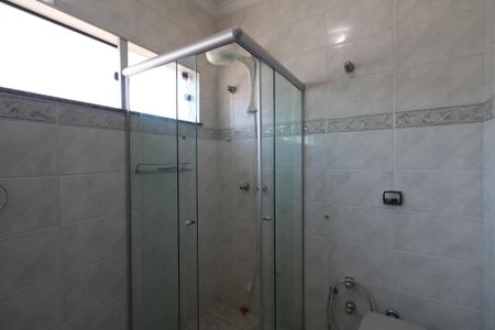 Banheiro Suíte 1 de casa à venda com 4 quartos, 347m² em Jardim Sao Caetano, São Caetano do Sul