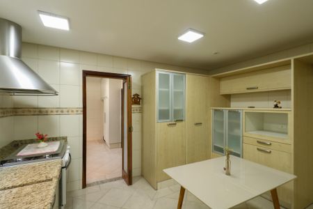Cozinha de casa à venda com 4 quartos, 347m² em Jardim Sao Caetano, São Caetano do Sul