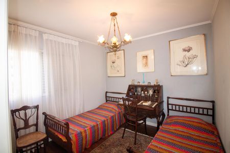 Apartamento à venda com 189m², 3 quartos e 2 vagas Apartamento à venda com 189m², 3 quartos e 2 vagasQuarto 1