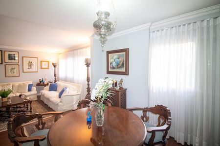 Apartamento à venda com 189m², 3 quartos e 2 vagas Apartamento à venda com 189m², 3 quartos e 2 vagasSala de Jogos